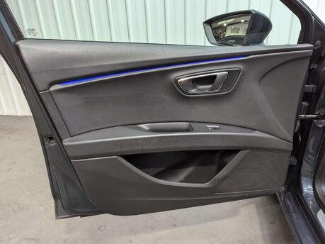 SEAT Leon 2.0 Leon FR Sport TSi Semi-Auto 5dr 52