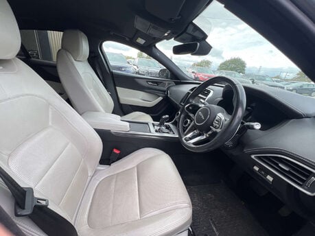 Jaguar XE 2.0 XE R-Dynamic S D Auto 4dr 16