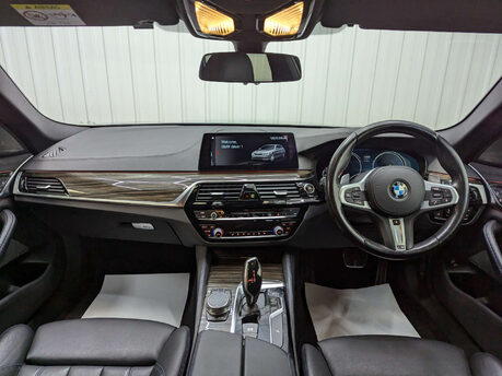 BMW 5 Series 3.0 530D xDrive M Sport Auto 4WD 5dr 2
