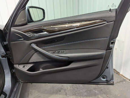 BMW 5 Series 3.0 530D xDrive M Sport Auto 4WD 5dr 55