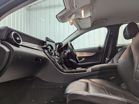 Mercedes-Benz C Class 1.5 C 200 Sport Auto 4dr 54