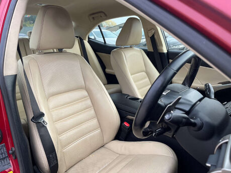 Lexus Is 2.5 IS 300h Executive Edition CVT 4dr 16