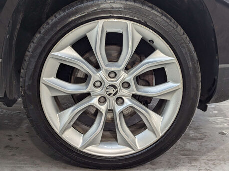 Skoda Karoq 2.0 Karoq Edition TDI SCR 4x4 Semi-Auto 4WD 5dr 30