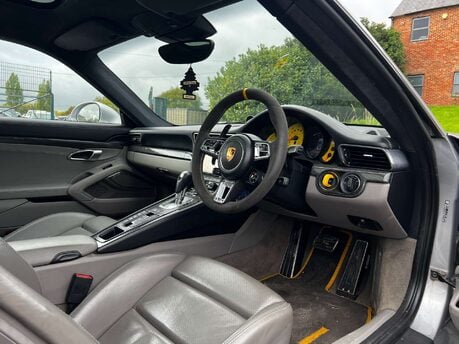 Porsche 911 3.8 911 T S Semi-Auto 4WD 2dr 18