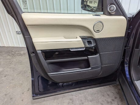 Land Rover Range Rover 3.0 Range Rover Vogue SE TDV6 Auto 4WD 5dr 61