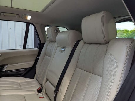 Land Rover Range Rover 3.0 Range Rover Vogue SE TDV6 Auto 4WD 5dr 70