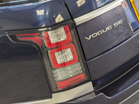 Land Rover Range Rover 3.0 Range Rover Vogue SE TDV6 Auto 4WD 5dr 43