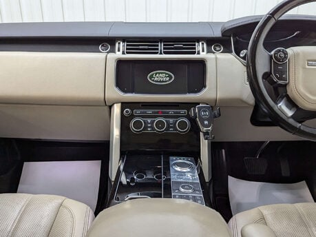 Land Rover Range Rover 3.0 Range Rover Vogue SE TDV6 Auto 4WD 5dr 83