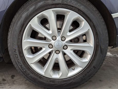 Land Rover Range Rover 3.0 Range Rover Vogue SE TDV6 Auto 4WD 5dr 31