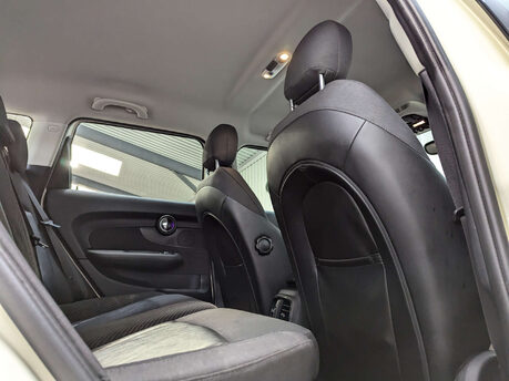 Mini Clubman 2.0 Clubman Cooper D 6dr 62