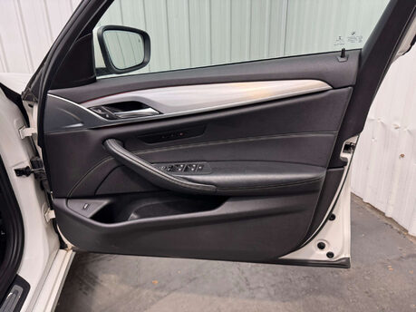BMW 5 Series 3.0 530D SE Auto 4dr 54