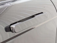 Land Rover Range Rover Evoque 2.0 Range Rover Evoque R-Dynamic D Auto 4WD 5dr 30