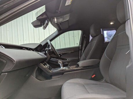 Land Rover Range Rover Evoque 2.0 Range Rover Evoque R-Dynamic D Auto 4WD 5dr 58