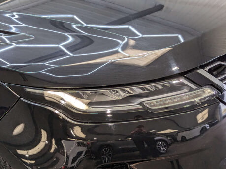 Land Rover Range Rover Evoque 2.0 Range Rover Evoque R-Dynamic D Auto 4WD 5dr 28