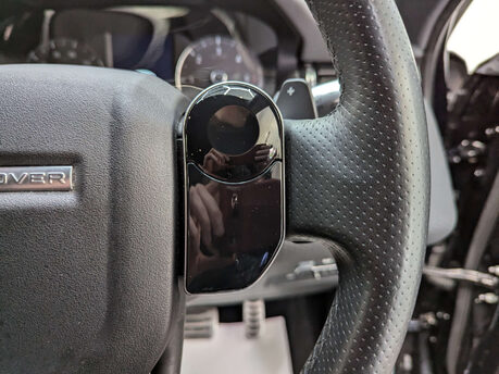 Land Rover Range Rover Evoque 2.0 Range Rover Evoque R-Dynamic D Auto 4WD 5dr 76