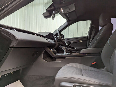 Land Rover Range Rover Evoque 2.0 Range Rover Evoque R-Dynamic D Auto 4WD 5dr 56