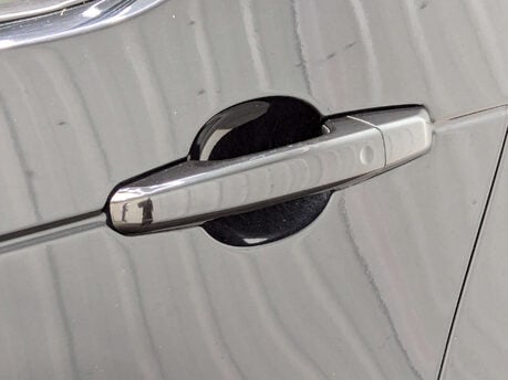 Land Rover Discovery 2.0 Discovery HSE SD4 Auto 4WD 5dr 31