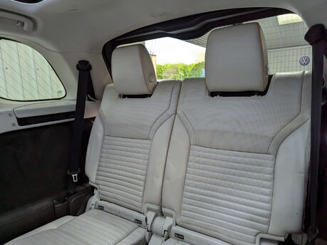 Land Rover Discovery 2.0 Discovery HSE SD4 Auto 4WD 5dr 70