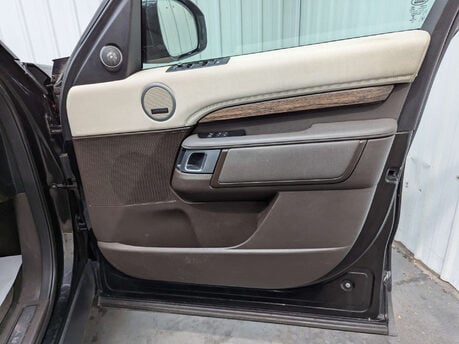 Land Rover Discovery 2.0 Discovery HSE SD4 Auto 4WD 5dr 52