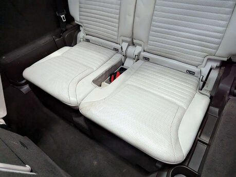 Land Rover Discovery 2.0 Discovery HSE SD4 Auto 4WD 5dr 71