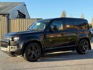 Land Rover Defender 2.0 Defender X-Dynamic HSE PHEV Auto 4WD 5dr 3