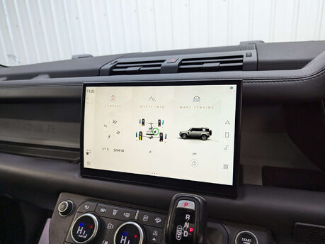 Land Rover Defender 2.0 Defender X-Dynamic HSE PHEV Auto 4WD 5dr 87