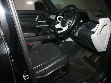 Land Rover Defender 2.0 Defender X-Dynamic HSE PHEV Auto 4WD 5dr 2