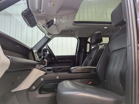 Land Rover Defender 2.0 Defender X-Dynamic HSE PHEV Auto 4WD 5dr 57