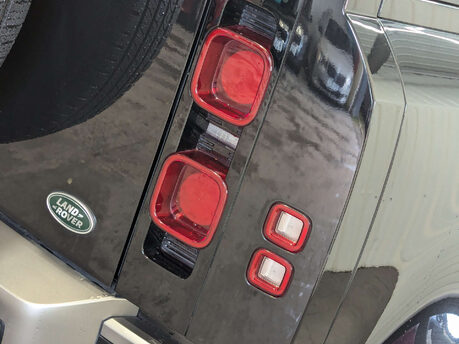 Land Rover Defender 2.0 Defender X-Dynamic HSE PHEV Auto 4WD 5dr 42