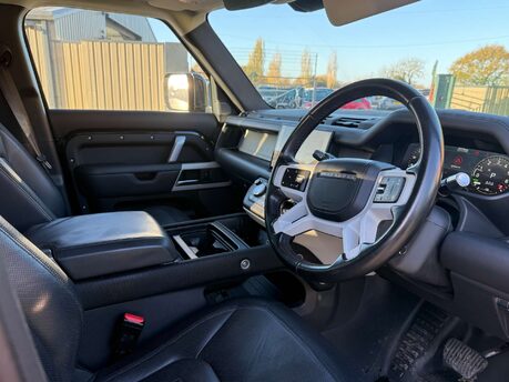 Land Rover Defender 2.0 Defender X-Dynamic HSE PHEV Auto 4WD 5dr 19