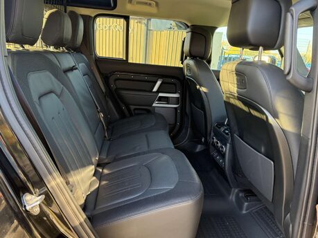 Land Rover Defender 2.0 Defender X-Dynamic HSE PHEV Auto 4WD 5dr 24