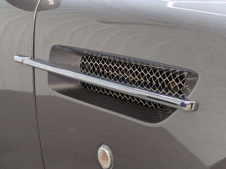 Aston Martin DB9 5.9 DB9 V12 Auto 2dr 31