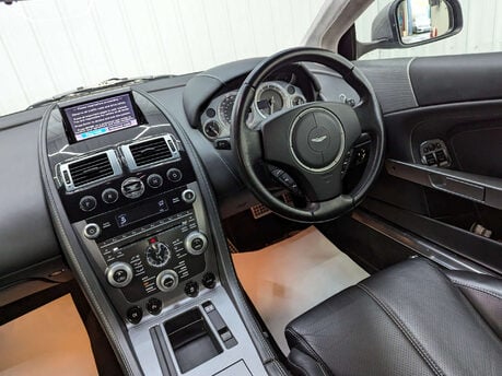 Aston Martin DB9 5.9 DB9 V12 Auto 2dr 46