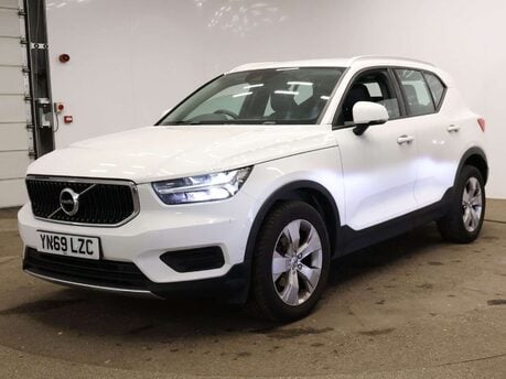 Volvo XC40 2.0 XC40 Momentum D3 5dr 19