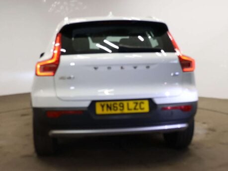 Volvo XC40 2.0 XC40 Momentum D3 5dr 13