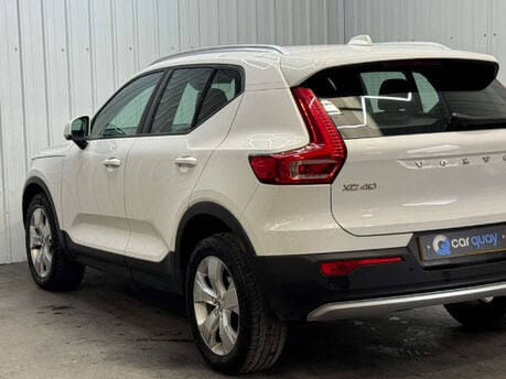 Volvo XC40 2.0 XC40 Momentum D3 5dr 34