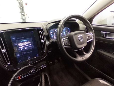 Volvo XC40 2.0 XC40 Momentum D3 5dr 3