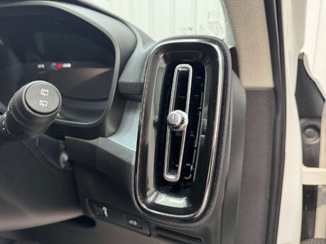 Volvo XC40 2.0 XC40 Momentum D3 5dr 78