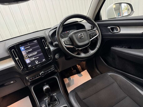 Volvo XC40 2.0 XC40 Momentum D3 5dr 46