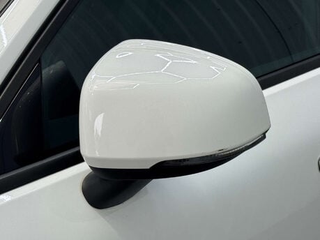 Volvo XC40 2.0 XC40 Momentum D3 5dr 29