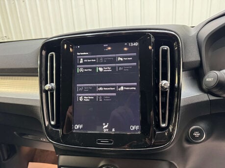 Volvo XC40 2.0 XC40 Momentum D3 5dr 84