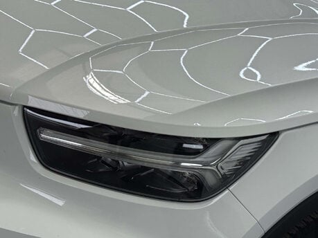 Volvo XC40 2.0 XC40 Momentum D3 5dr 28