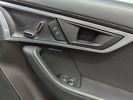 Jaguar F-Type 3.0 F-Type V6 R-Dynamic Auto 3dr 69