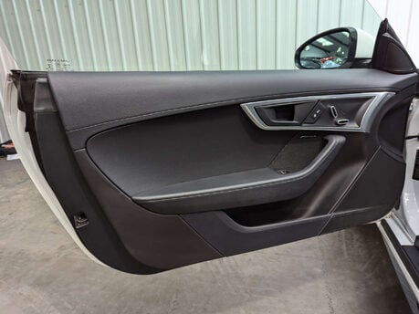 Jaguar F-Type 3.0 F-Type V6 R-Dynamic Auto 3dr 59