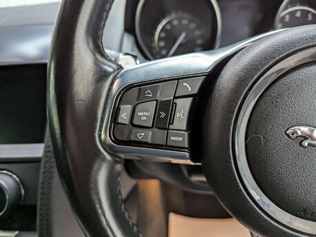 Jaguar F-Type 3.0 F-Type V6 R-Dynamic Auto 3dr 61