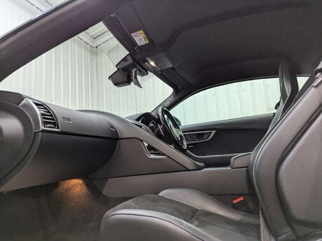 Jaguar F-Type 3.0 F-Type V6 R-Dynamic Auto 3dr 55