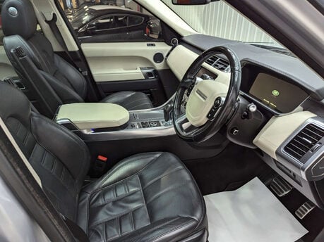 Land Rover Range Rover Sport 4.4 Range Rover Sport Autobiography Dynamic SDV8 Auto 4WD 5dr 50