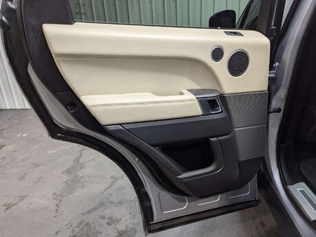 Land Rover Range Rover Sport 4.4 Range Rover Sport Autobiography Dynamic SDV8 Auto 4WD 5dr 71