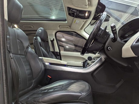 Land Rover Range Rover Sport 4.4 Range Rover Sport Autobiography Dynamic SDV8 Auto 4WD 5dr 53