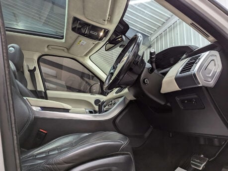 Land Rover Range Rover Sport 4.4 Range Rover Sport Autobiography Dynamic SDV8 Auto 4WD 5dr 51